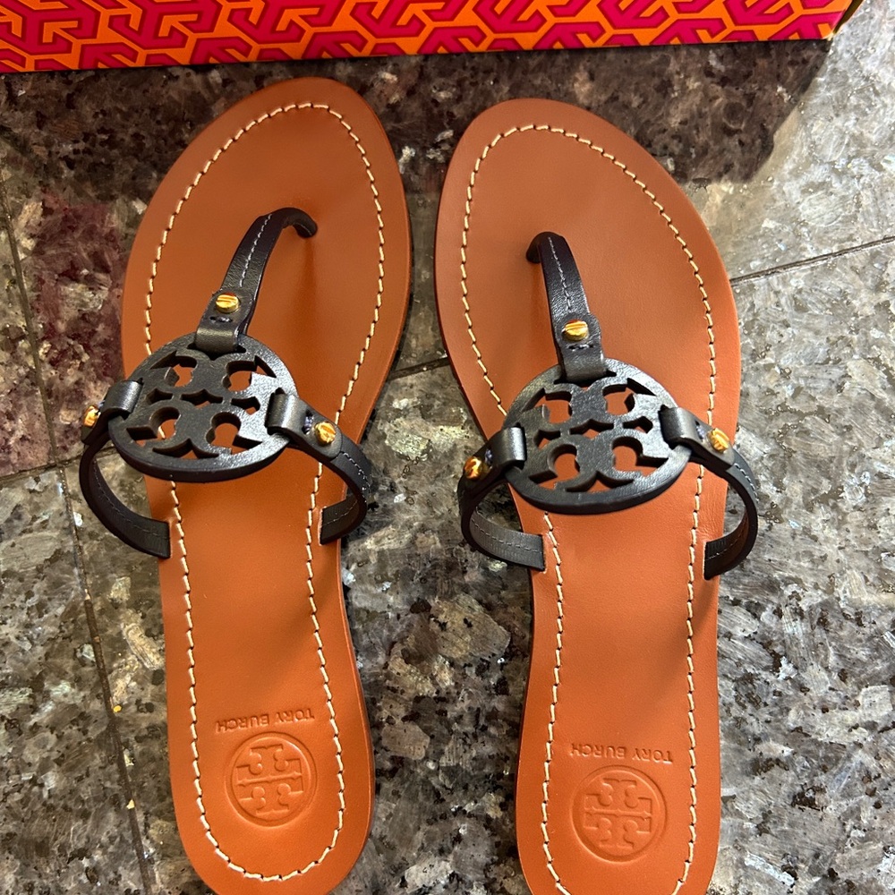 Tory Burch Sandals with Black Logo - Picture 3 of 4